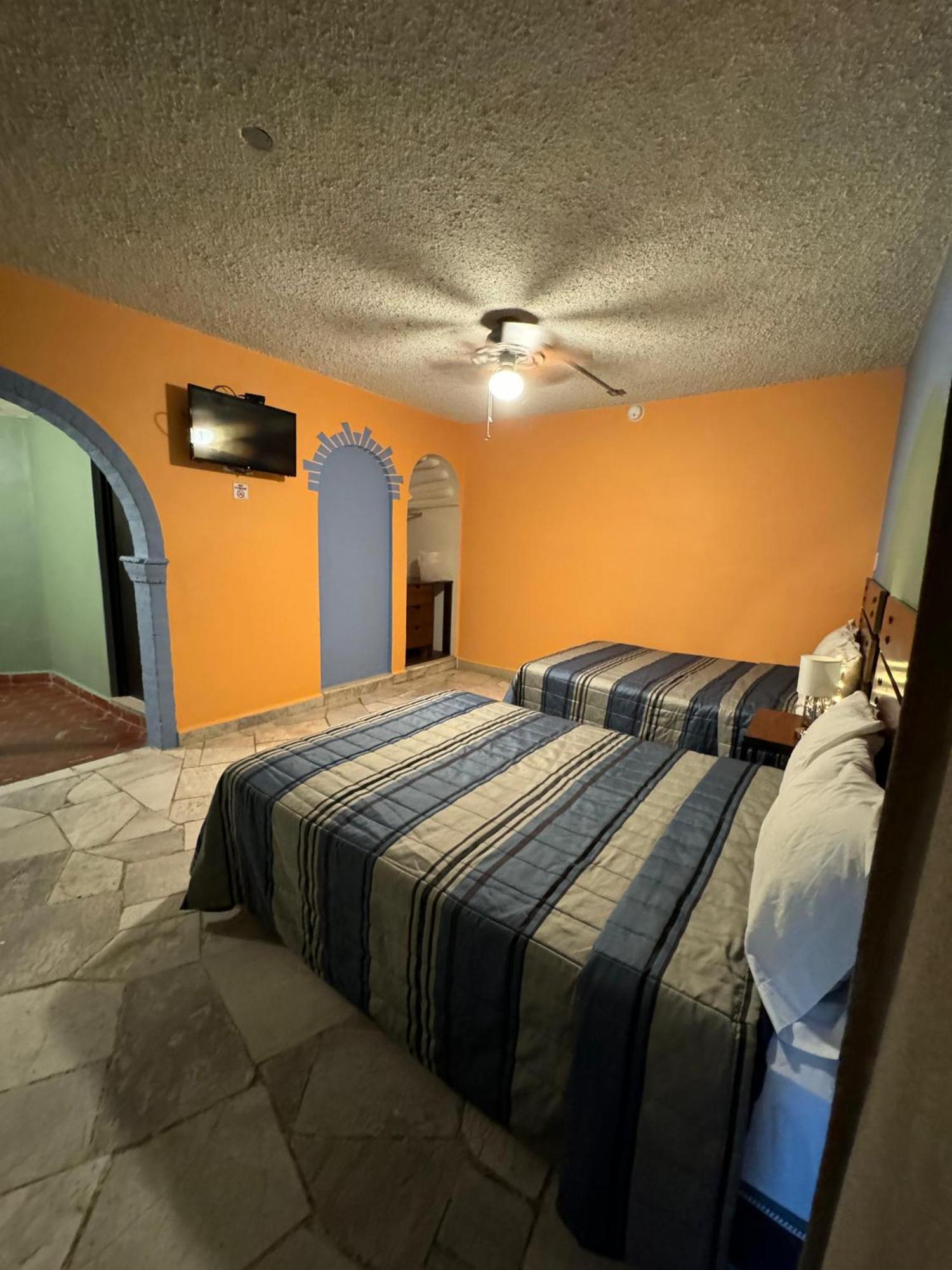 Hotel Camino De Allende Альенде Экстерьер фото